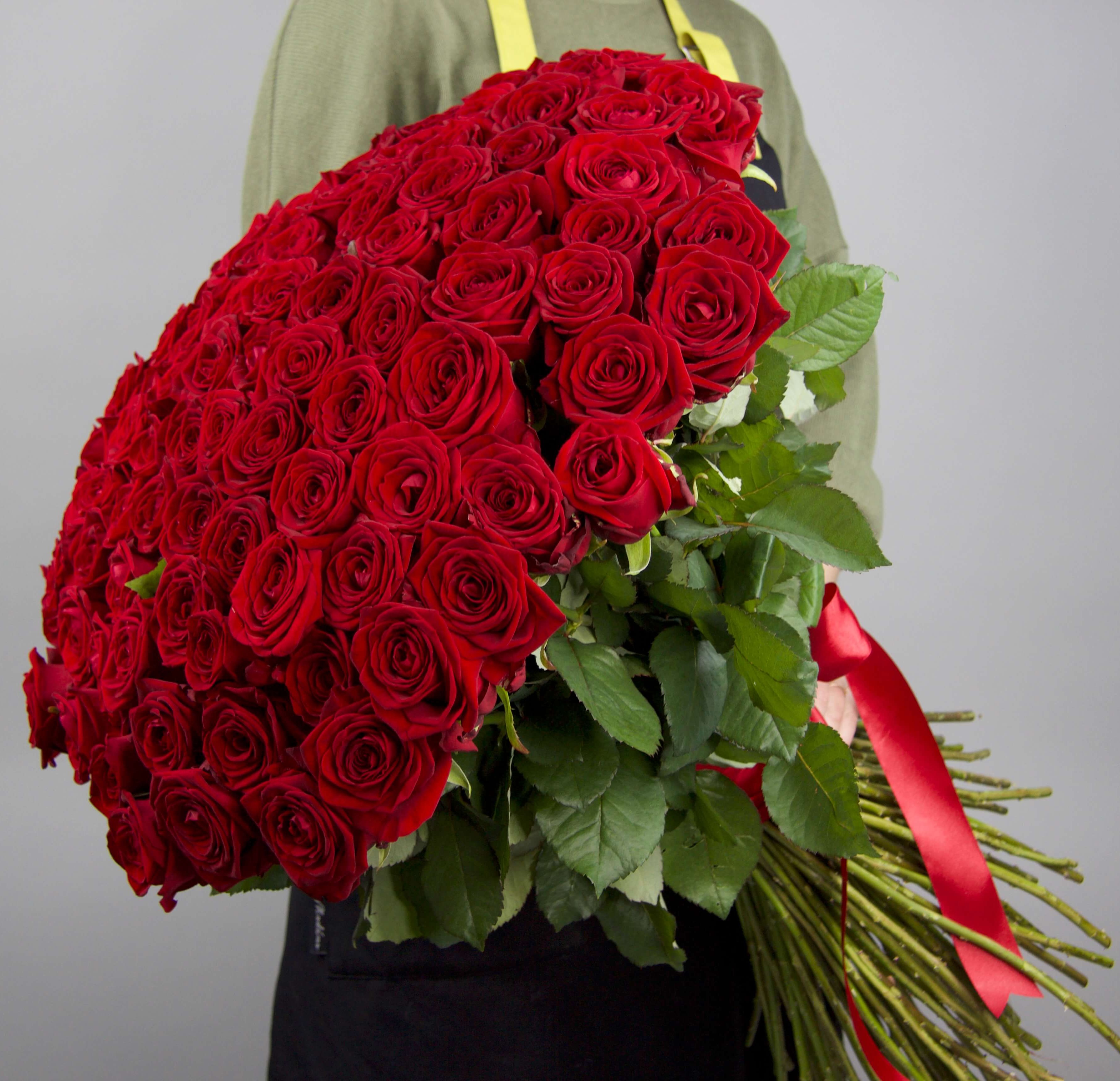 Букет 101 красная роза Душанбе